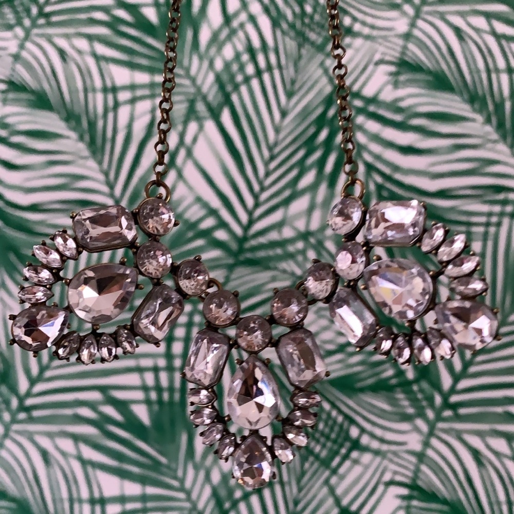 Last chance: 3 rhinestone petal statement necklace